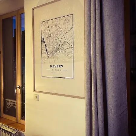 Appartement exclusif de 65 m2 en coeur de ville avec parking, accès inclus à salle de sport de 2000m2, Sauna&Hammam Nevers Extérieur photo