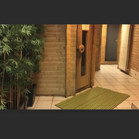 Appartement exclusif de 65 m2 en coeur de ville avec parking, accès inclus à salle de sport de 2000m2, Sauna&Hammam Nevers Extérieur photo