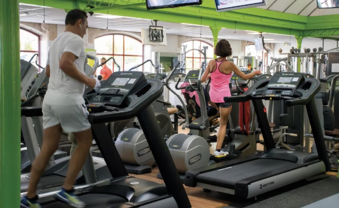 Le Noeud Vert: Nevers-themed With City-center Parking & Fitness Access Apartment Nevers