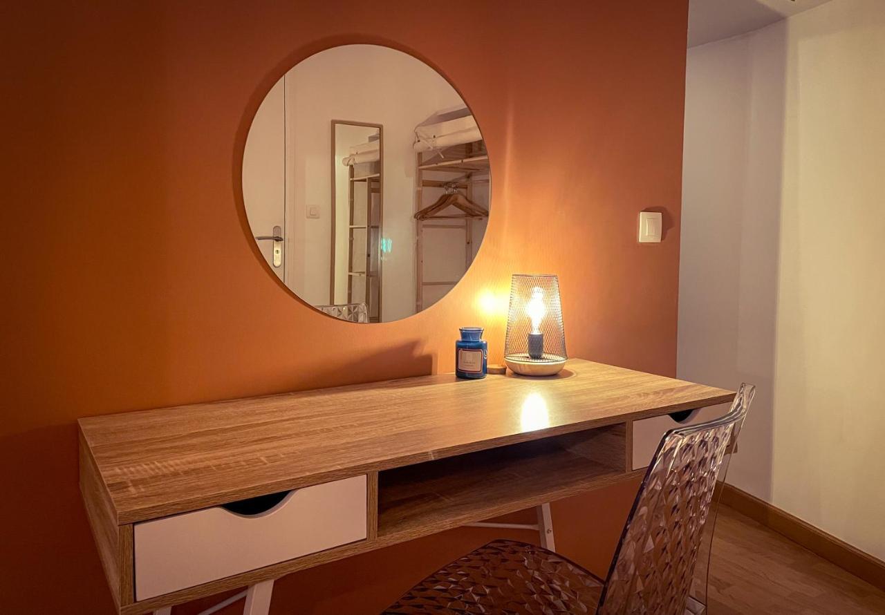 Le Noeud Vert: Nevers-themed With City-center Parking & Fitness Access Nevers